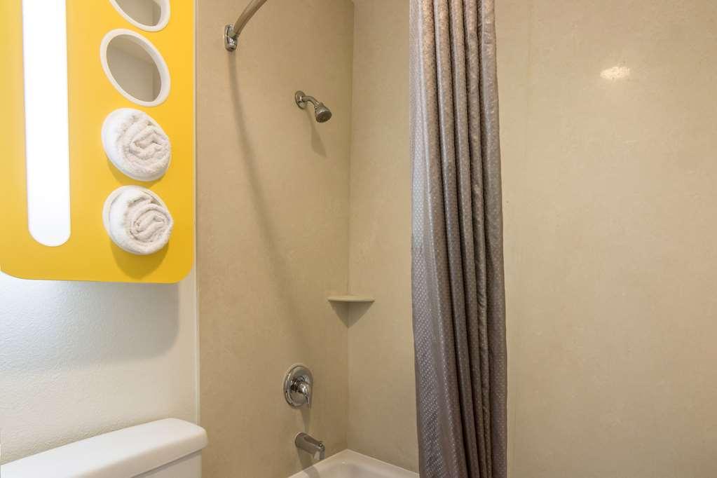 Motel 6 Bell Gardens Rom bilde