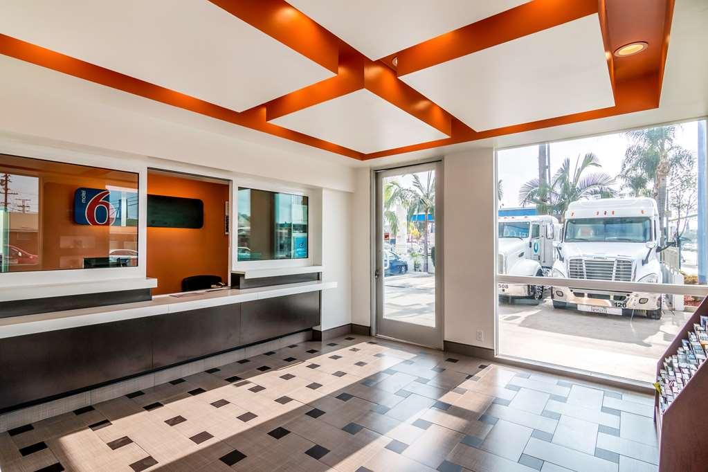 Motel 6 Bell Gardens Interiør bilde