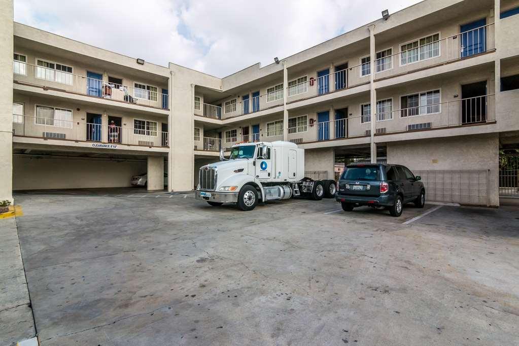 Motel 6 Bell Gardens Eksteriør bilde