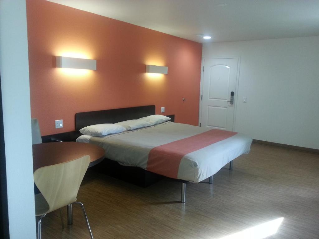 Motel 6 Bell Gardens Rom bilde