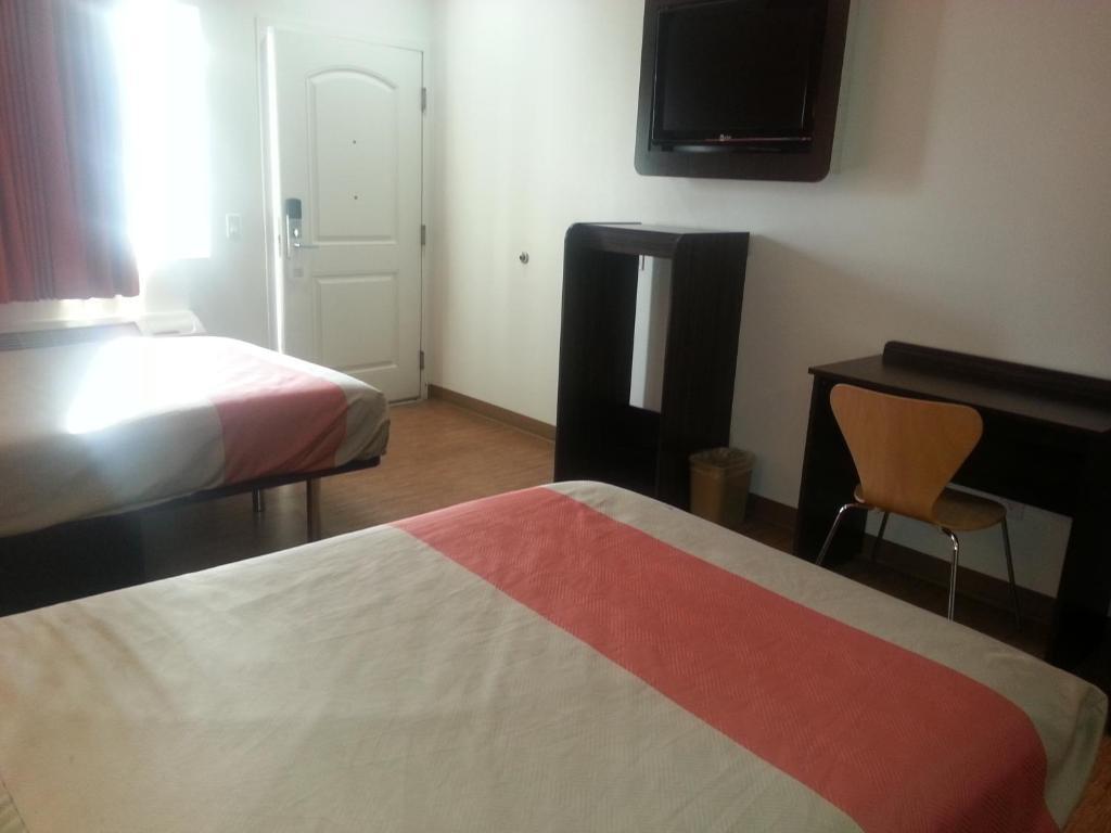 Motel 6 Bell Gardens Rom bilde